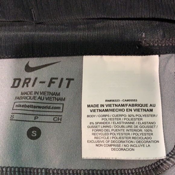 NIKE DRI FIT SIZE SMALL NEW & CUTE CAPRI - Picture 8 of 9